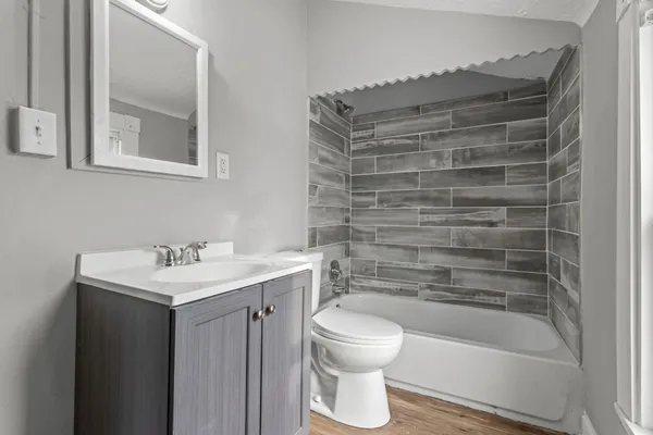 $439,000 | 275 Western Avenue South, St. Paul, MN 55102