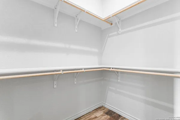 $594,900 | 114 Cr 6875, Natalia, TX 78059