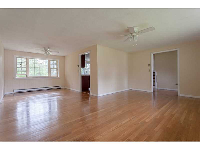 10 Douglas Road Warwick, RI 02886 - Photo 9 of 23 Living Room.
