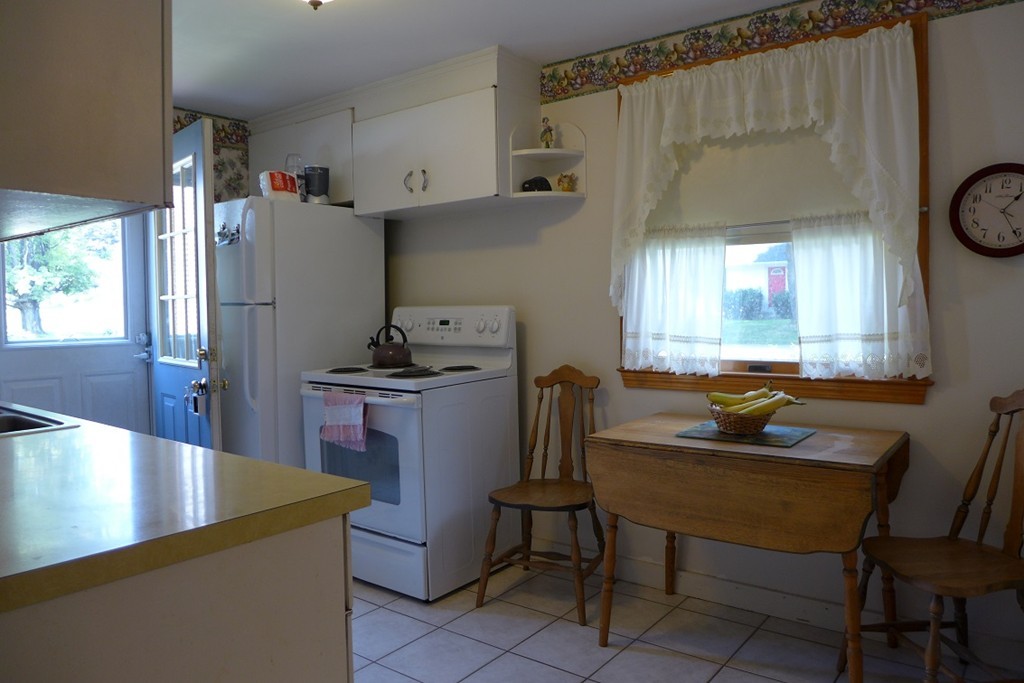 100 Londonderry Road Framingham, MA 01701 - Photo 4 of 28 Gallery Image 4
