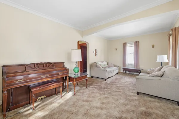 $239,900 | 3810 Maple Avenue, Brookfield, IL 60513