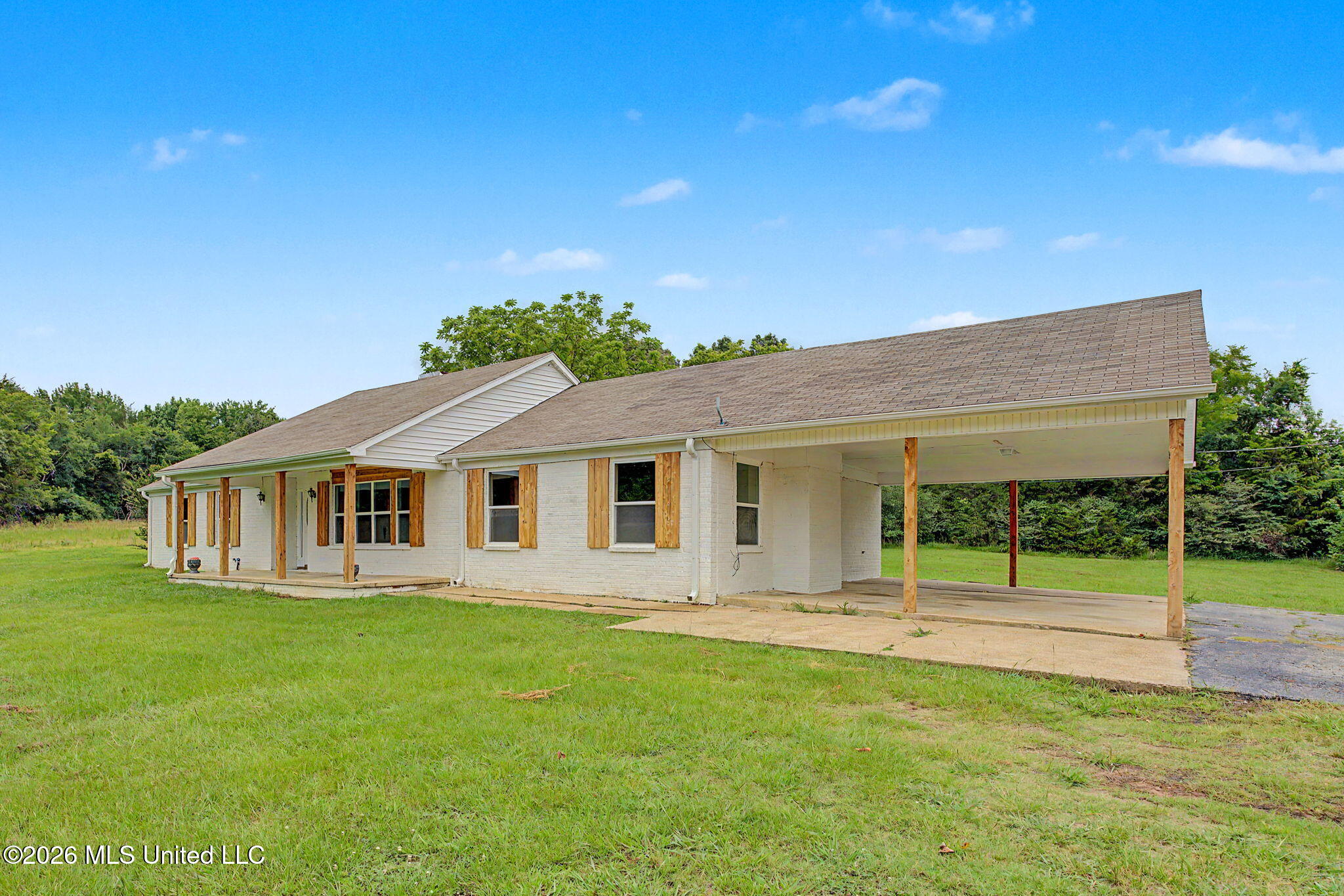 1945 Pryor Road Coldwater, MS 38618 - Photo 4 of 38 4-web-or-mls-1945 Pryor Rd-3