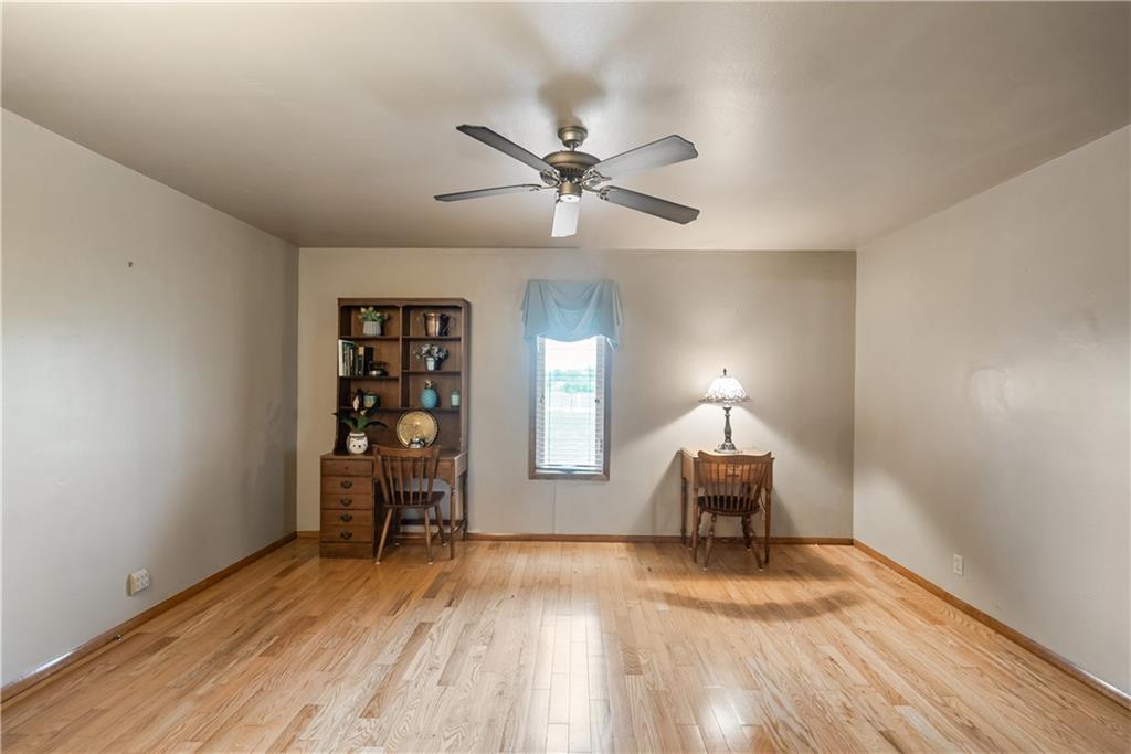 1504 17000 Road Parsons, KS 67357 - Photo 35 of 90