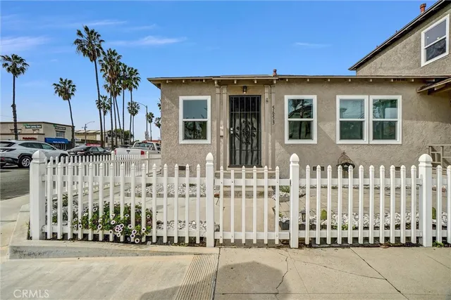 $3,650 | 5653 2nd Street, Long Beach, CA 90803