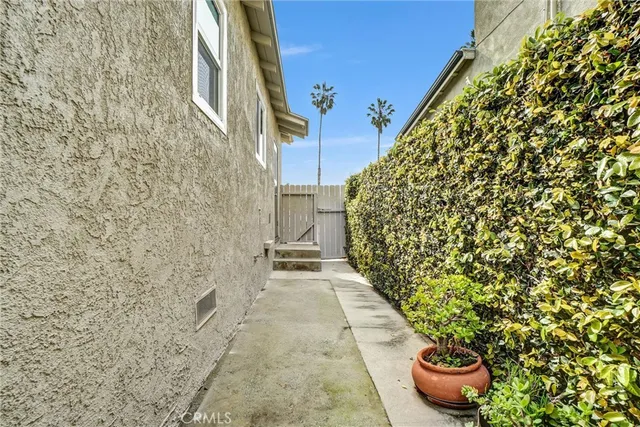 $3,650 | 5653 2nd Street, Long Beach, CA 90803
