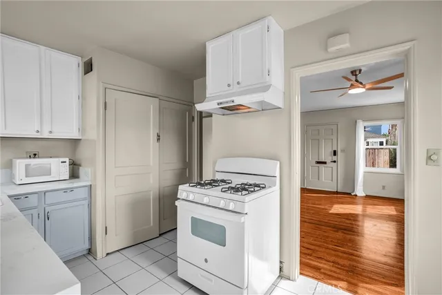 $3,650 | 5653 2nd Street, Long Beach, CA 90803