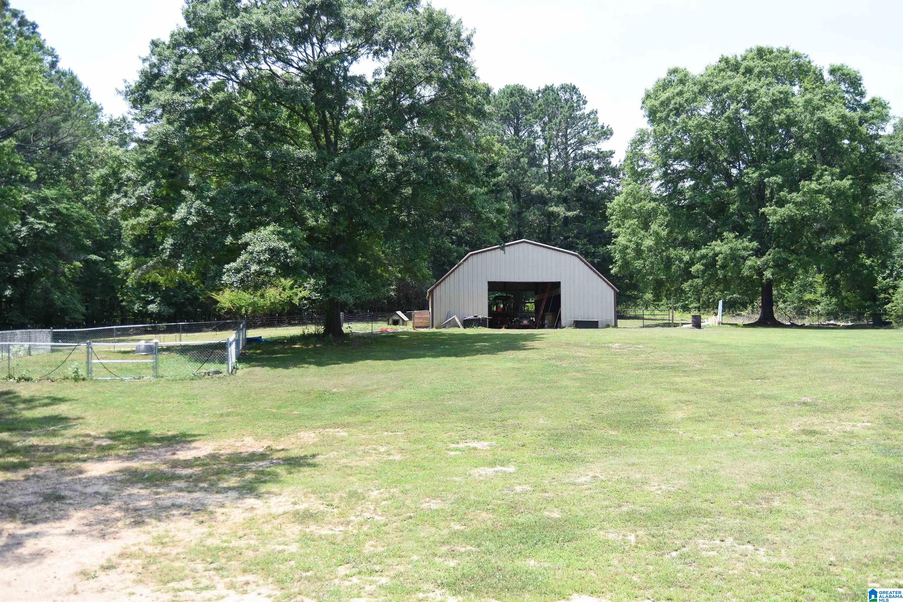333 Shadow Lane Anniston, AL 36207 - Photo 6 of 50