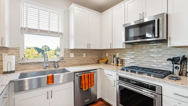 $748,000 | 530 Jade Street, Petaluma, CA 94952