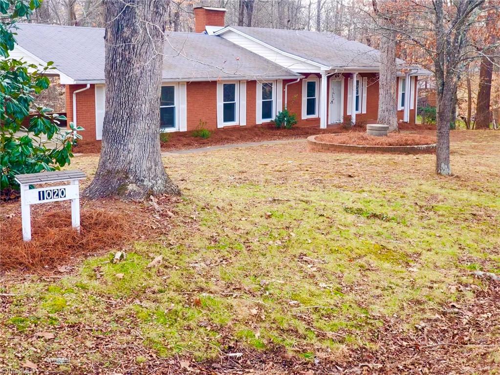 1020 Smith Road Lexington, NC 27292 - Photo 2 of 10 Put your rocking chairs here and bring on the sweet tea