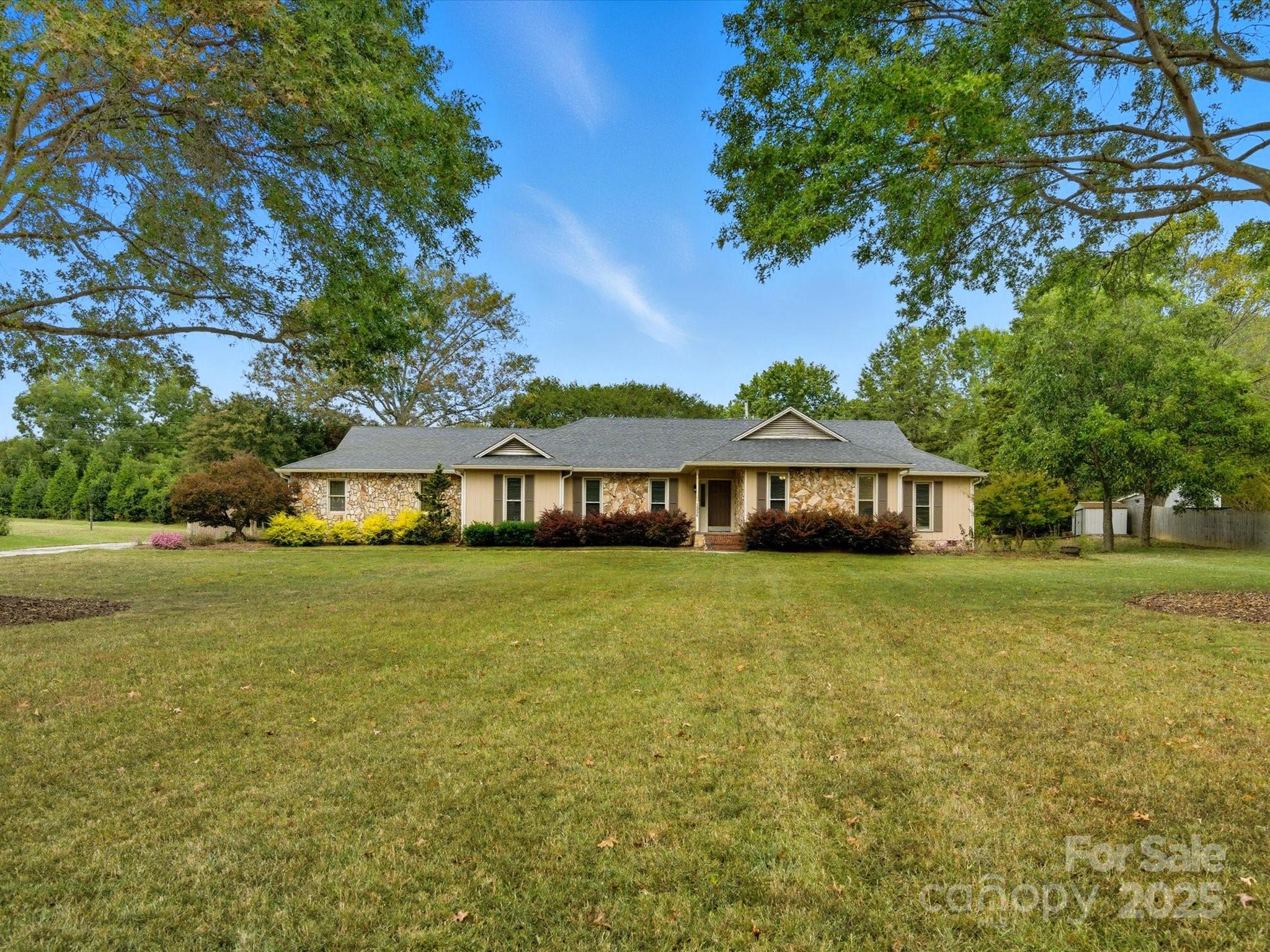 1536 Cobblestone Court Fort Mill, SC 29708 - Photo 2 of 47 Gallery Image 2