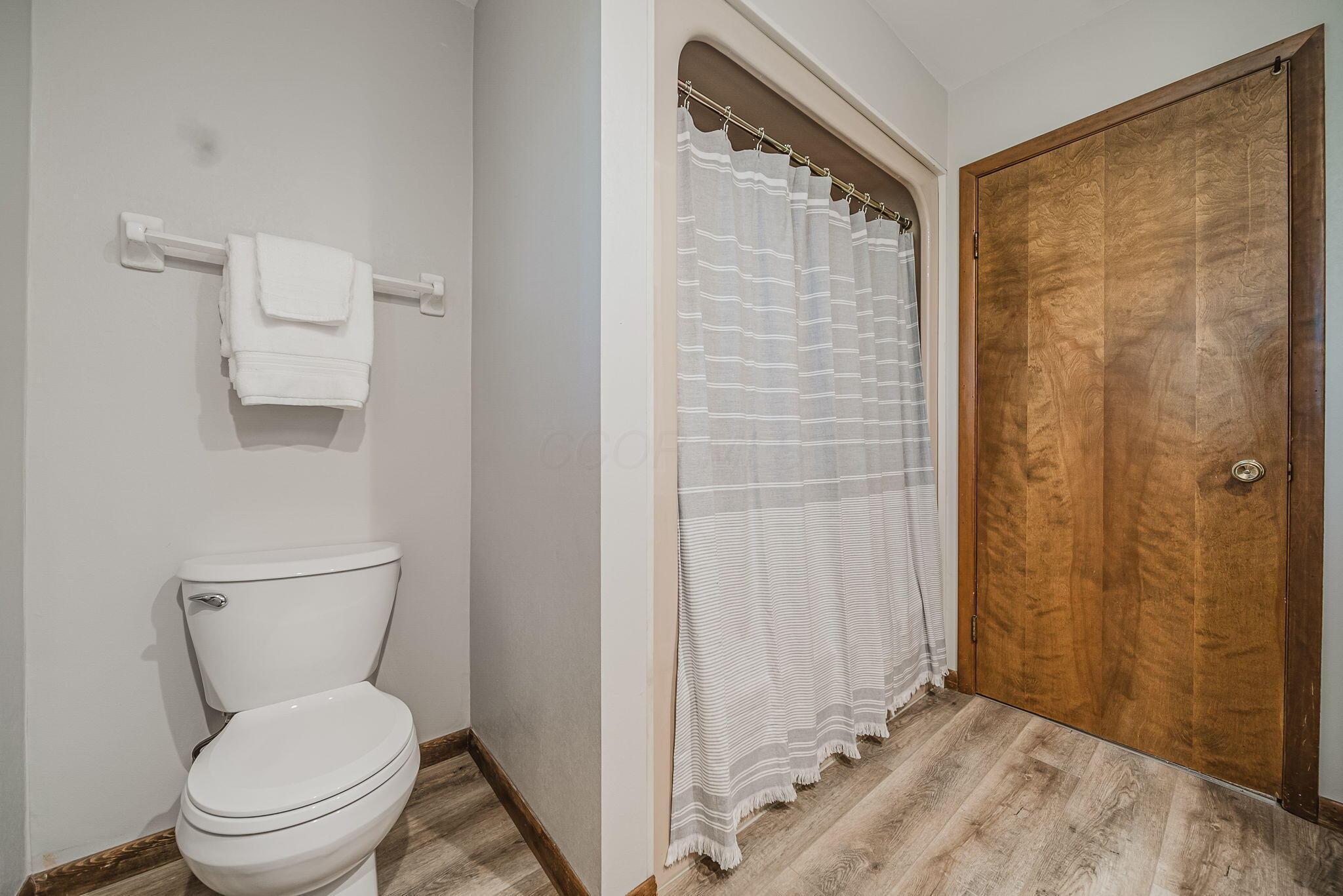 5256 Longrifle Road Westerville, OH 43081 - Photo 36 of 65 Bathroom