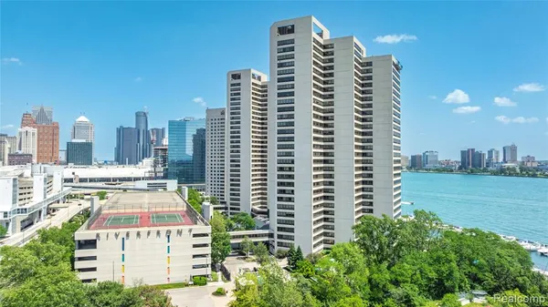 $1,800 | 1001 West Jefferson Avenue, Unit 7G, Detroit, MI 48226