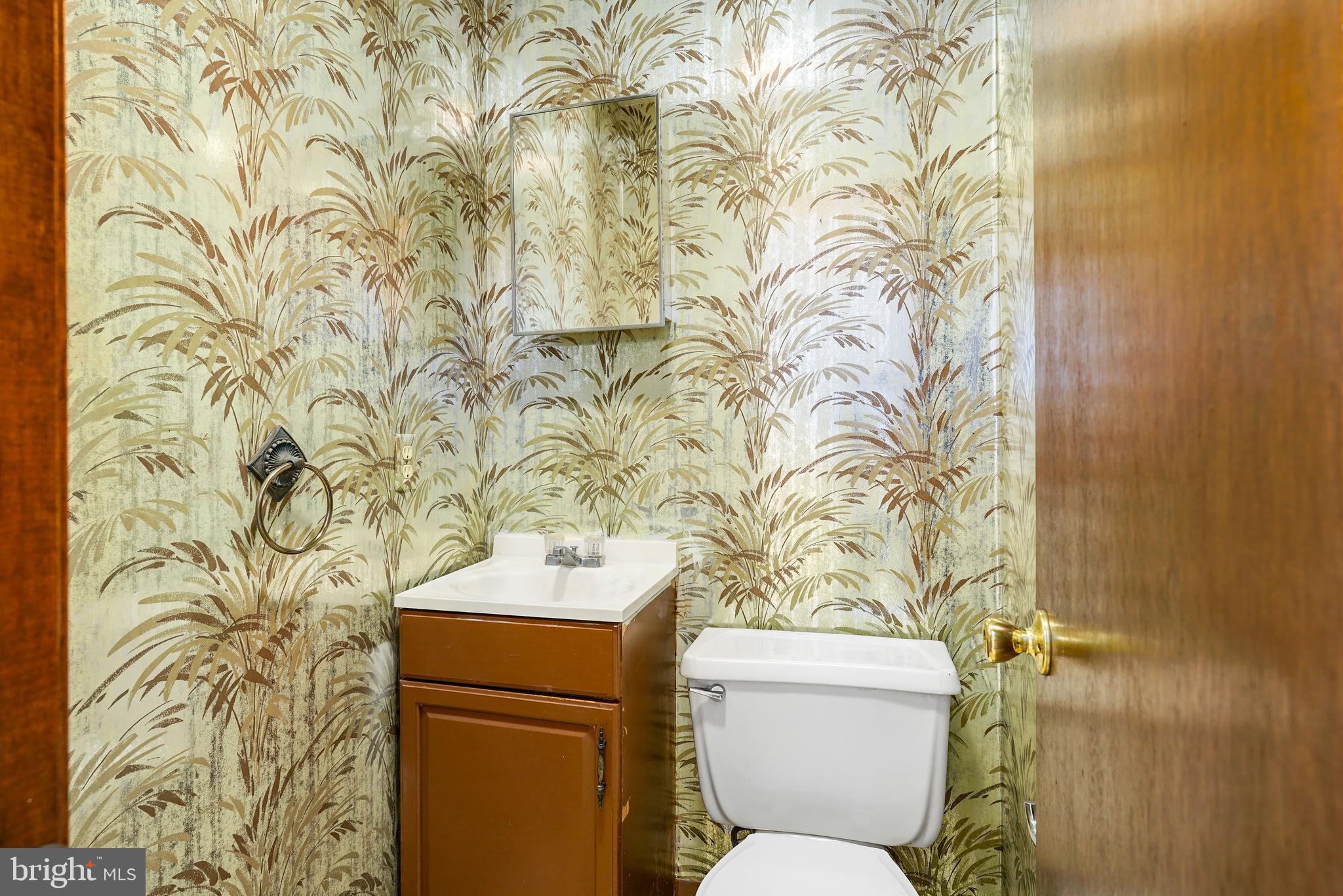 116 Sharpless Drive Elkton, MD 21921 - Photo 16 of 35 Main Floor 1/2 Bath