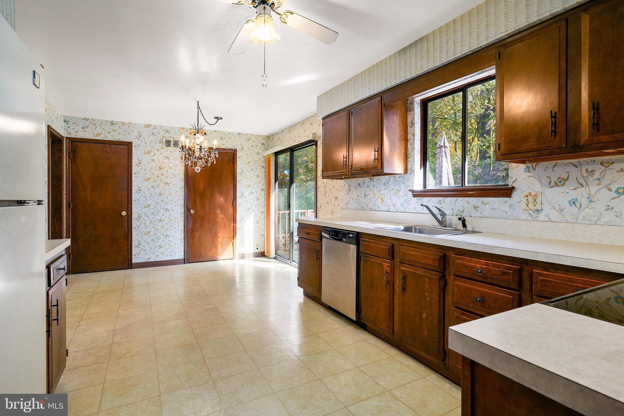 116 Sharpless Drive Elkton, MD 21921 - Photo 4 of 35 Kitchen also connects to deck