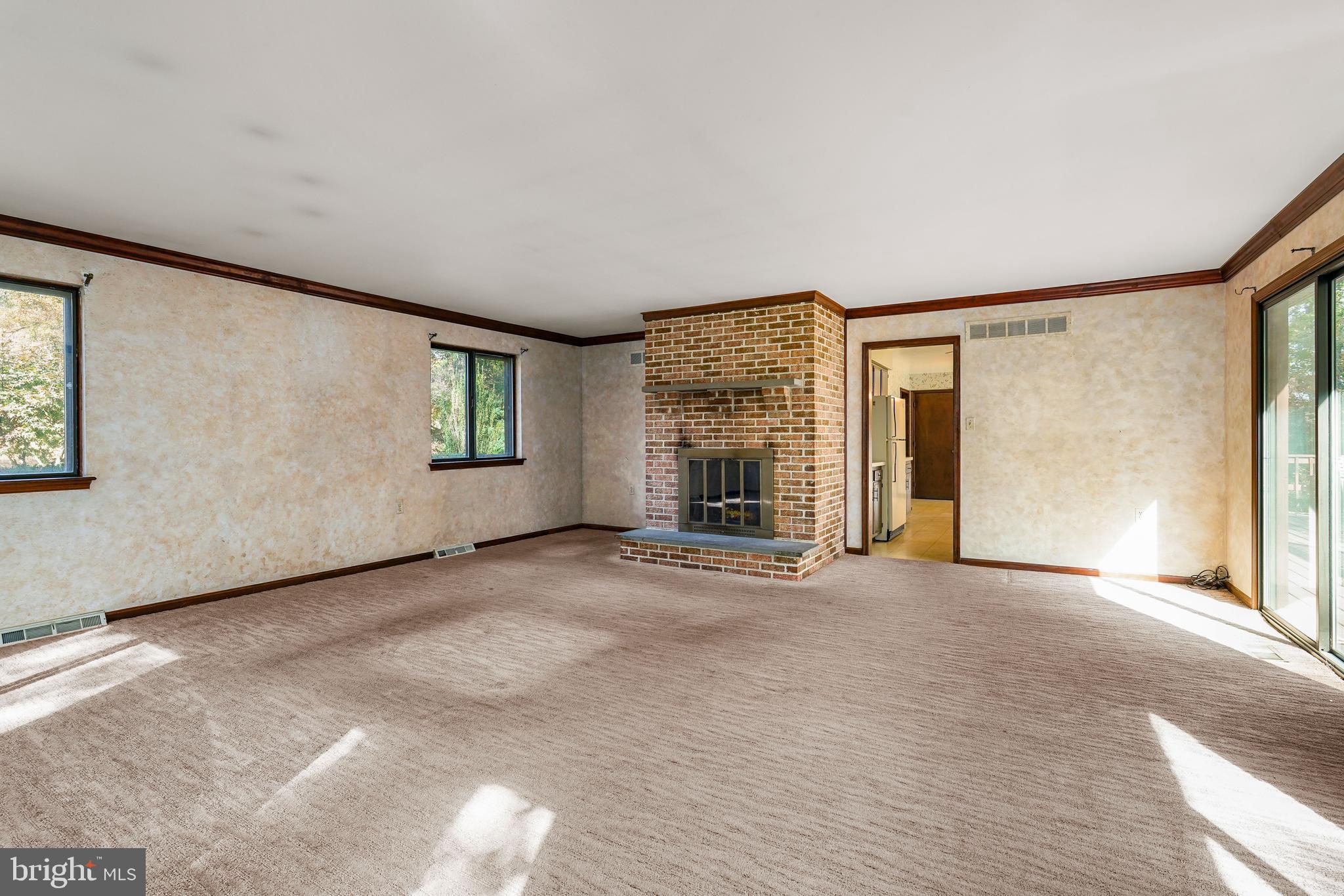 116 Sharpless Drive Elkton, MD 21921 - Photo 9 of 35 Huge Family Room