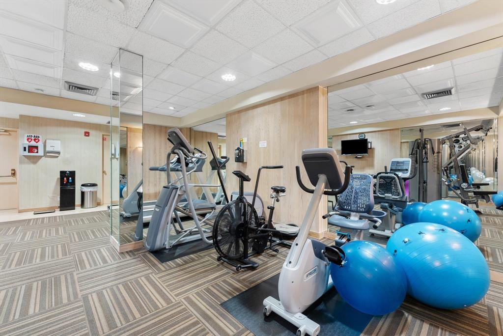 2860 South Ocean Boulevard, Unit 601 Palm Beach, FL 33480 - Photo 23 of 28 a room with gym equipment