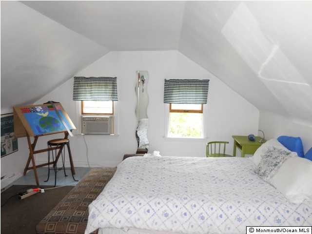 40 Hillcrest Road Holmdel, NJ 07733 - Photo 4 of 10 Additional Photo