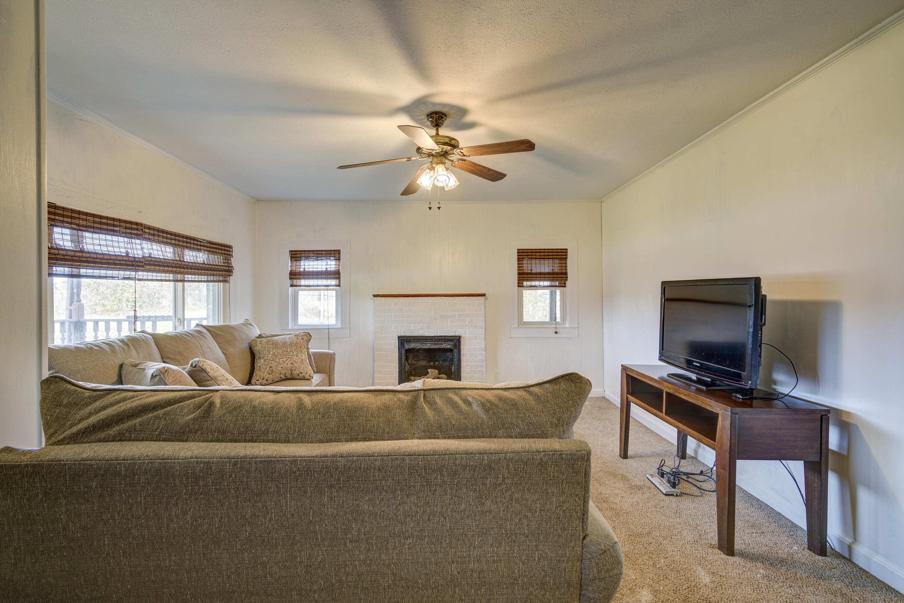 1209 Ben Gamble Road Jonesborough, TN 37659 - Photo 7 of 42 BGRD--4