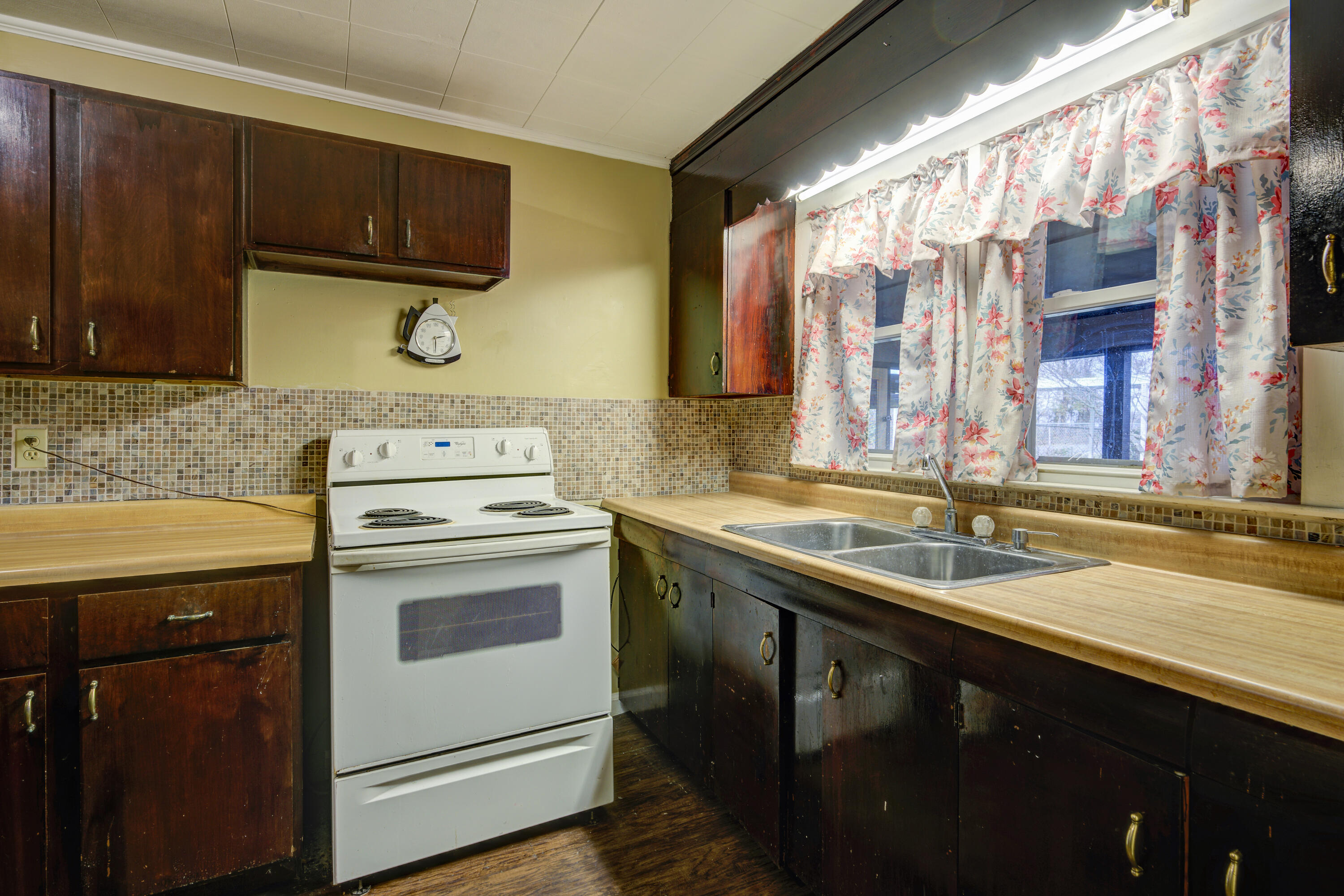 1209 Ben Gamble Road Jonesborough, TN 37659 - Photo 10 of 42 BGRD--7