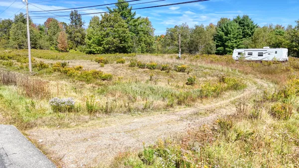 $185,000 | 790 Norridgewock Road, Fairfield, ME 04937