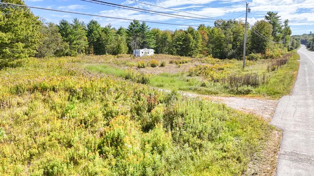 $199,900 | 790 Norridgewock Road, Fairfield, ME 04937