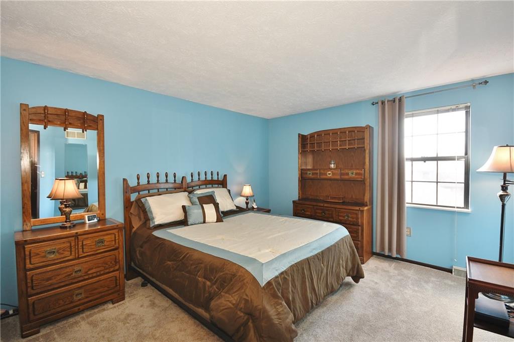 1107 Old Farm Road Lawrence, PA 15055 - Photo 11 of 21 Gallery Image 11
