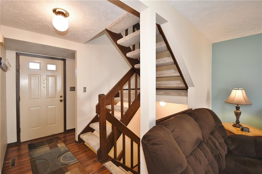 1107 Old Farm Road Lawrence, PA 15055 - Photo 3 of 21 Gallery Image 3