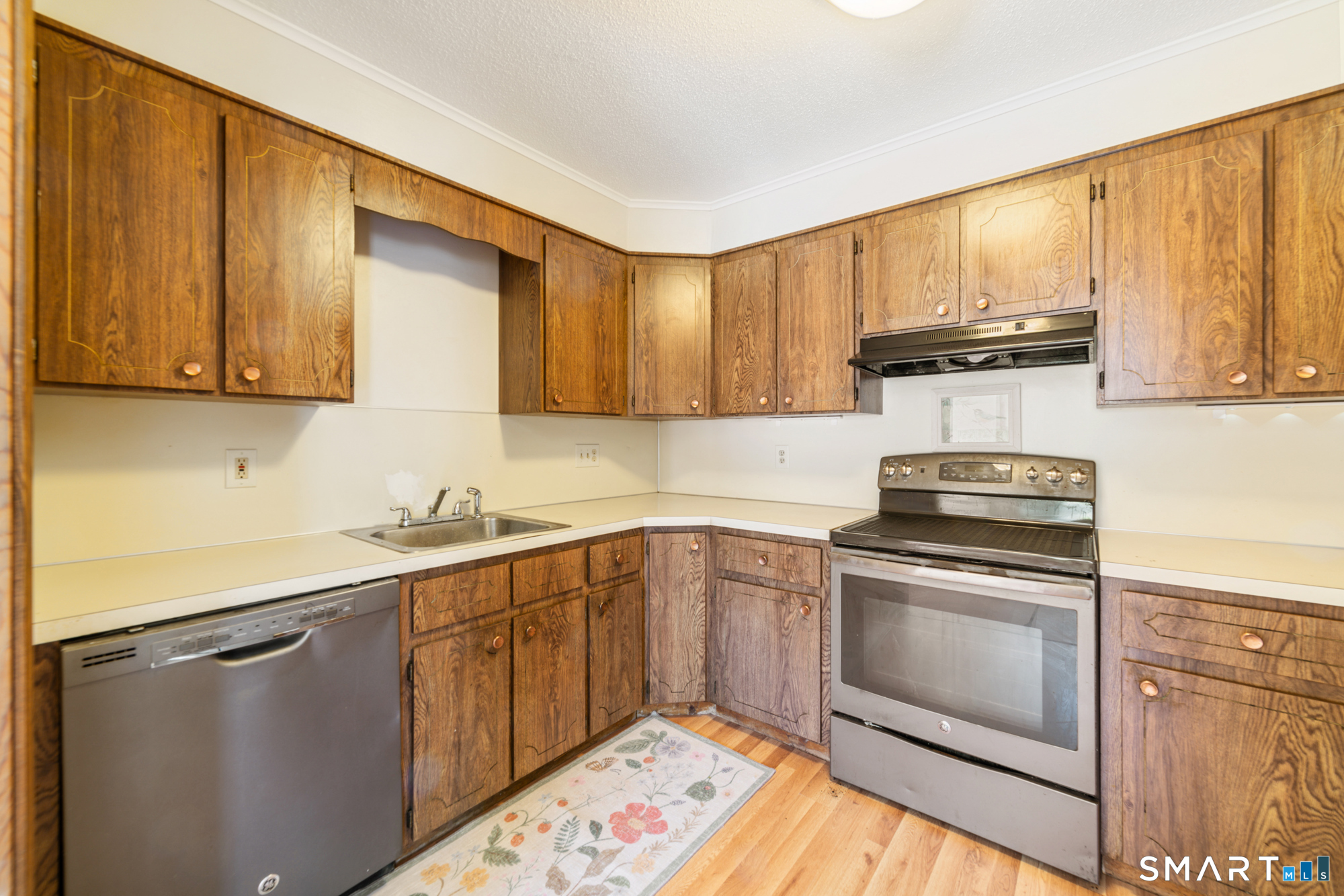 817 Woodtick Road, Unit 1A Waterbury, CT 06705 - Photo 7 of 26