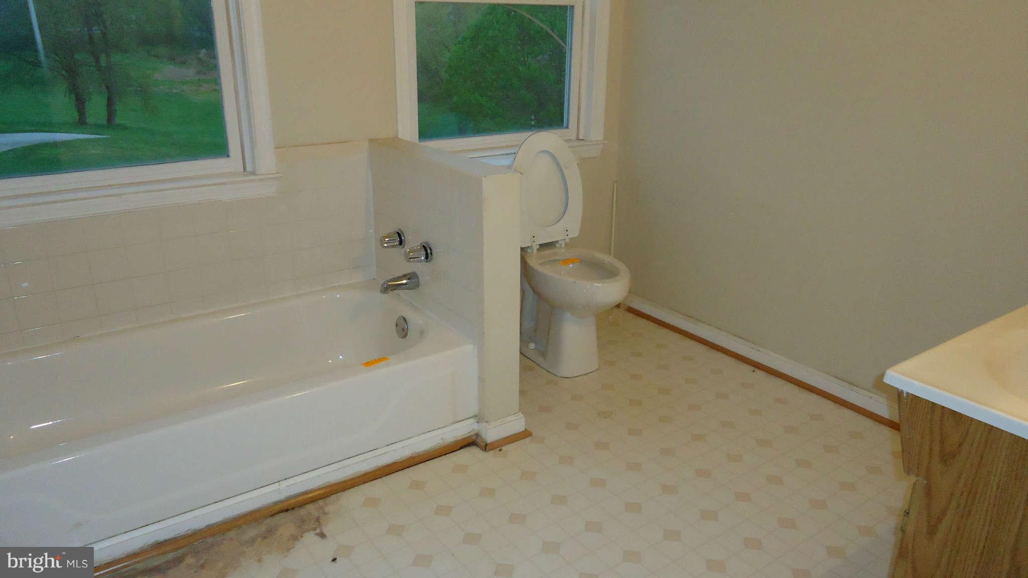 396 Leppo Road Westminster, MD 21158 - Photo 14 of 17 Bath