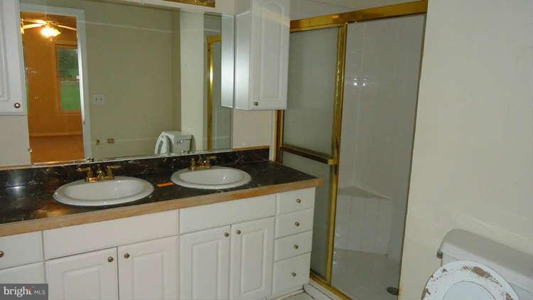396 Leppo Road Westminster, MD 21158 - Photo 17 of 17 Bath