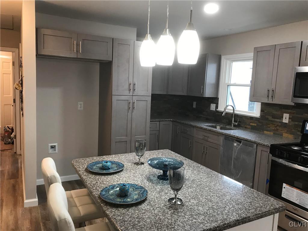 1923 Cloverdale Road Bethlehem, PA 18018 - Photo 6 of 18 Gallery Image 6