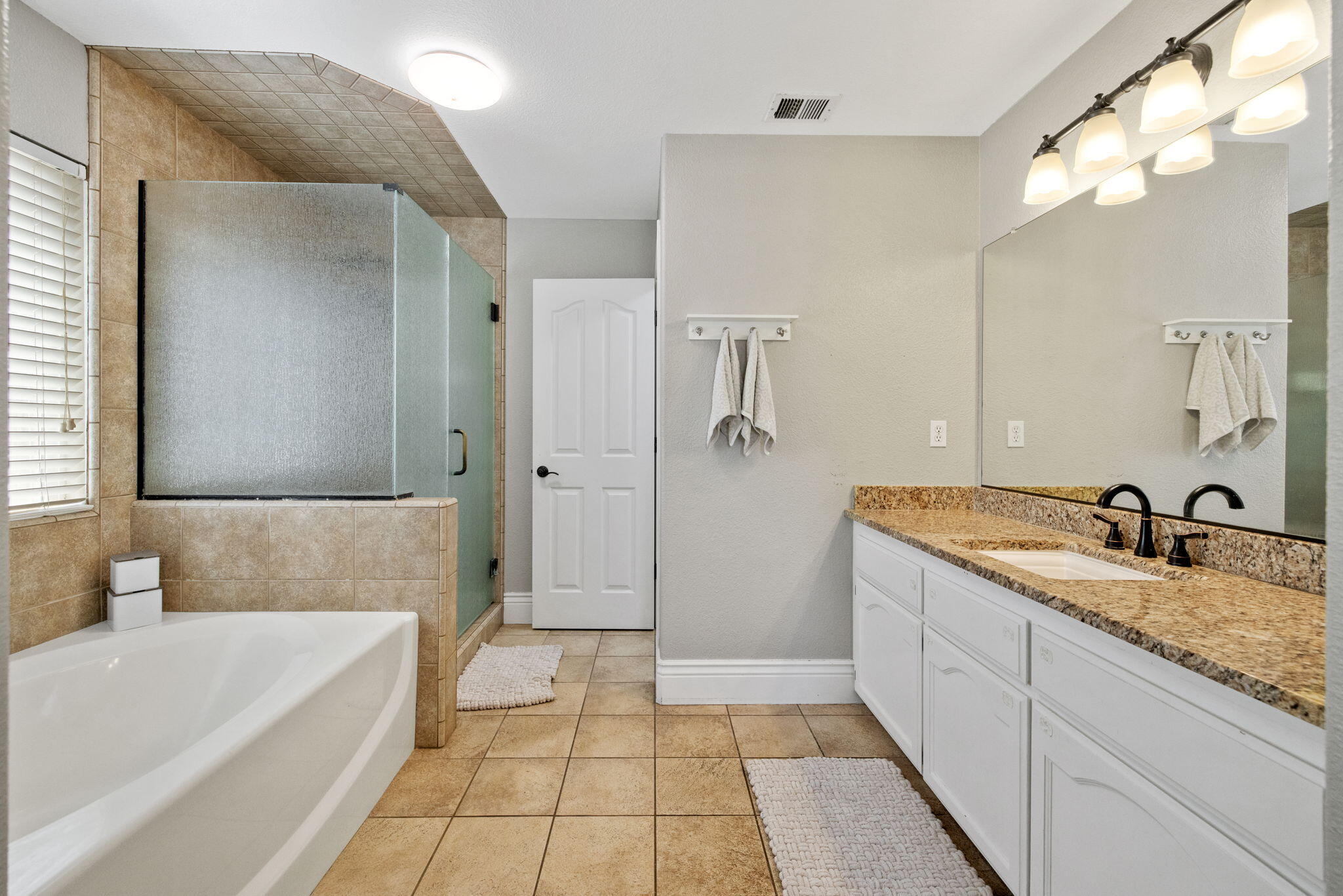2081 Rodgers Road Hanford, CA 93230 - Photo 42 of 72 37-web-or-mls-713A8208