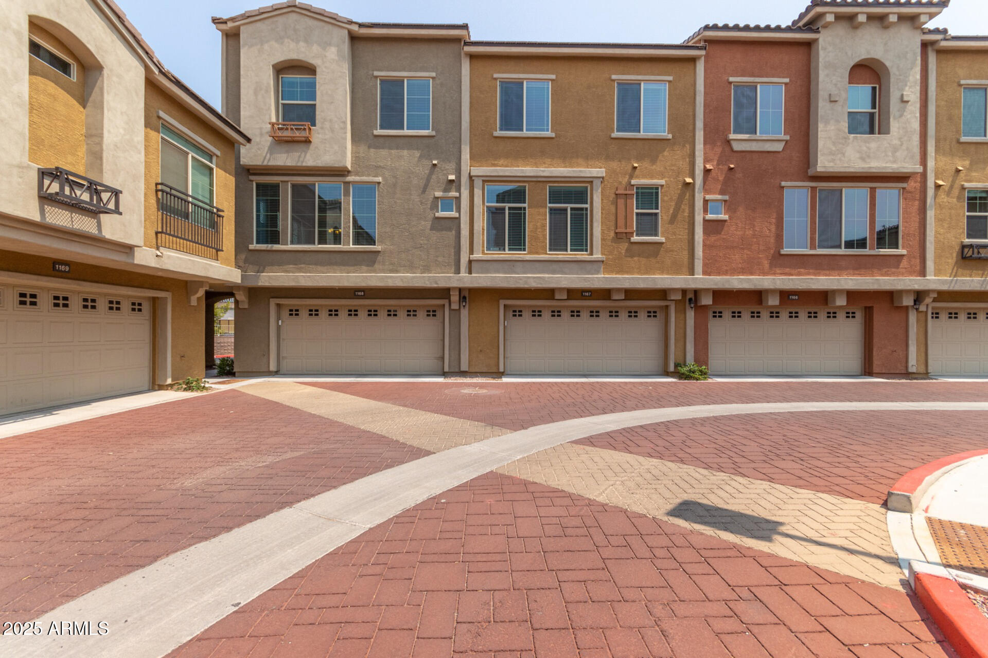 240 West Juniper Avenue, Unit 1010 Gilbert, AZ 85233 - Photo 31 of 46 a front view of a building