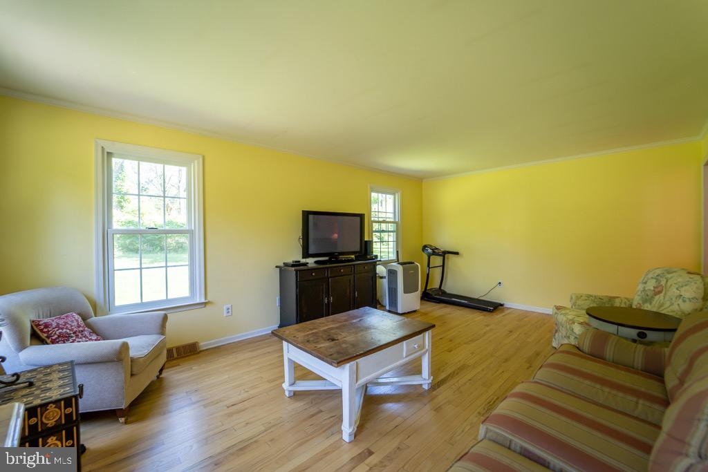 6208 Greenhill Road New Hope, PA 18938 - Photo 19 of 41 Existing living room