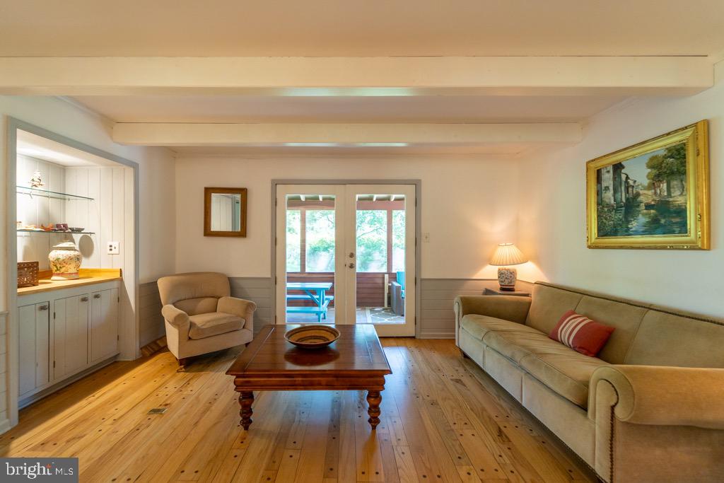 6208 Greenhill Road New Hope, PA 18938 - Photo 3 of 41 Family room