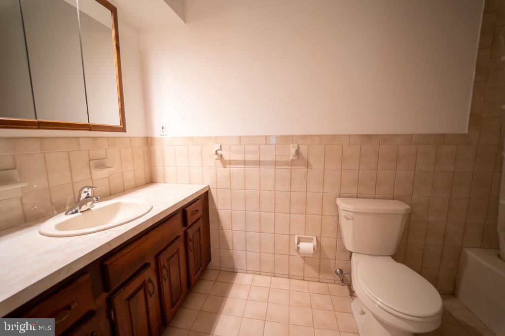 6208 Greenhill Road New Hope, PA 18938 - Photo 26 of 41 Master Bath