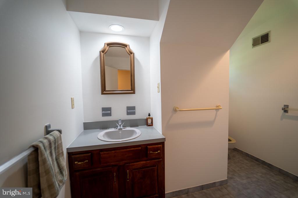 6208 Greenhill Road New Hope, PA 18938 - Photo 34 of 41 Bath 2