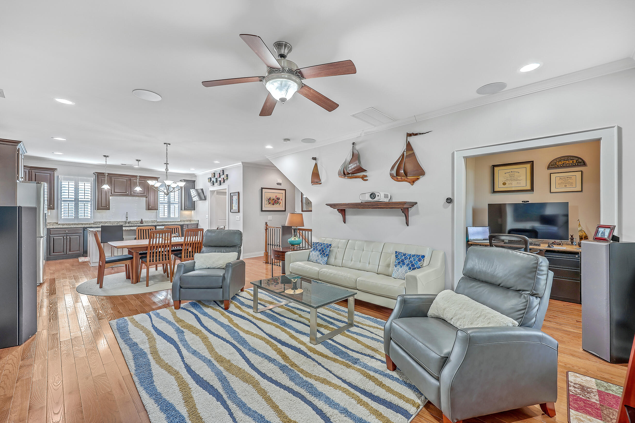 201 Slipper Shell Court Mount Pleasant, SC 29464 - Photo 11 of 45 ZYN_3971_2_3_4_5_6_7