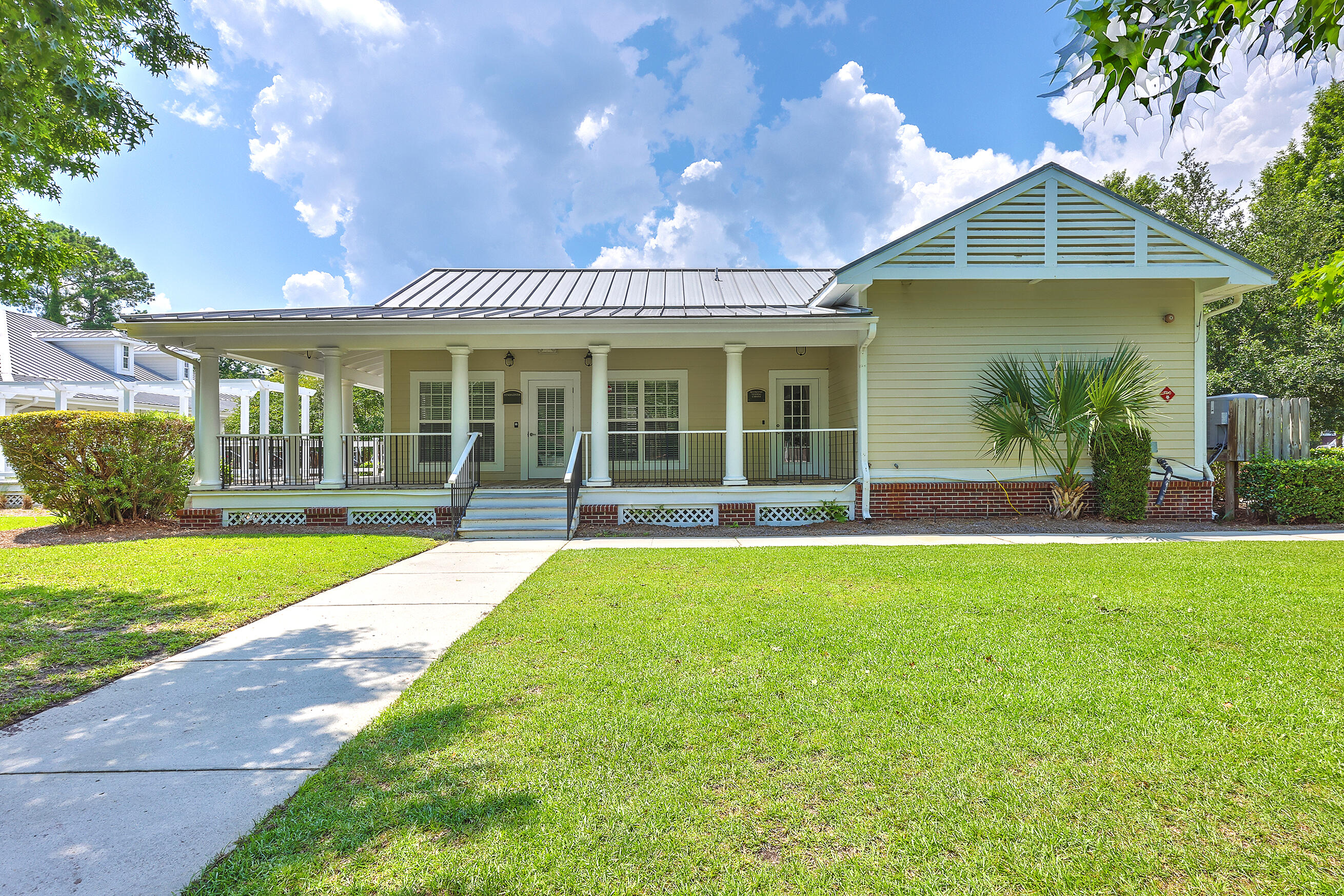 201 Slipper Shell Court Mount Pleasant, SC 29464 - Photo 41 of 45 ZYN_8280_1_2_3_4_5_6