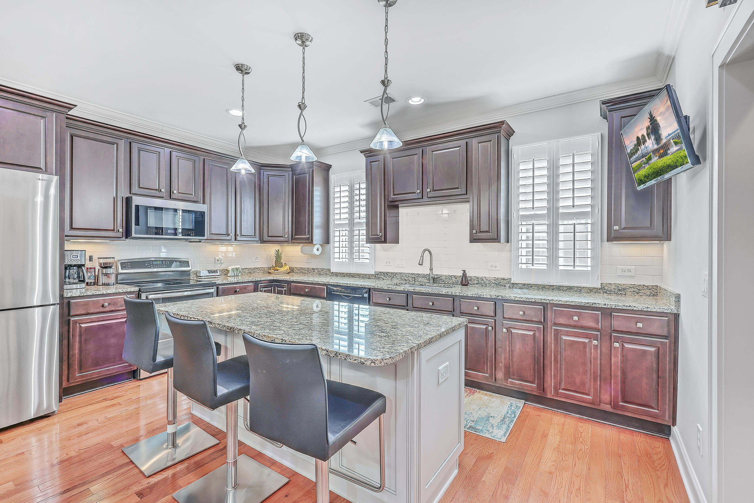 201 Slipper Shell Court Mount Pleasant, SC 29464 - Photo 6 of 45 ZYN_3999_4000_4001_4002_4003_4004_4005