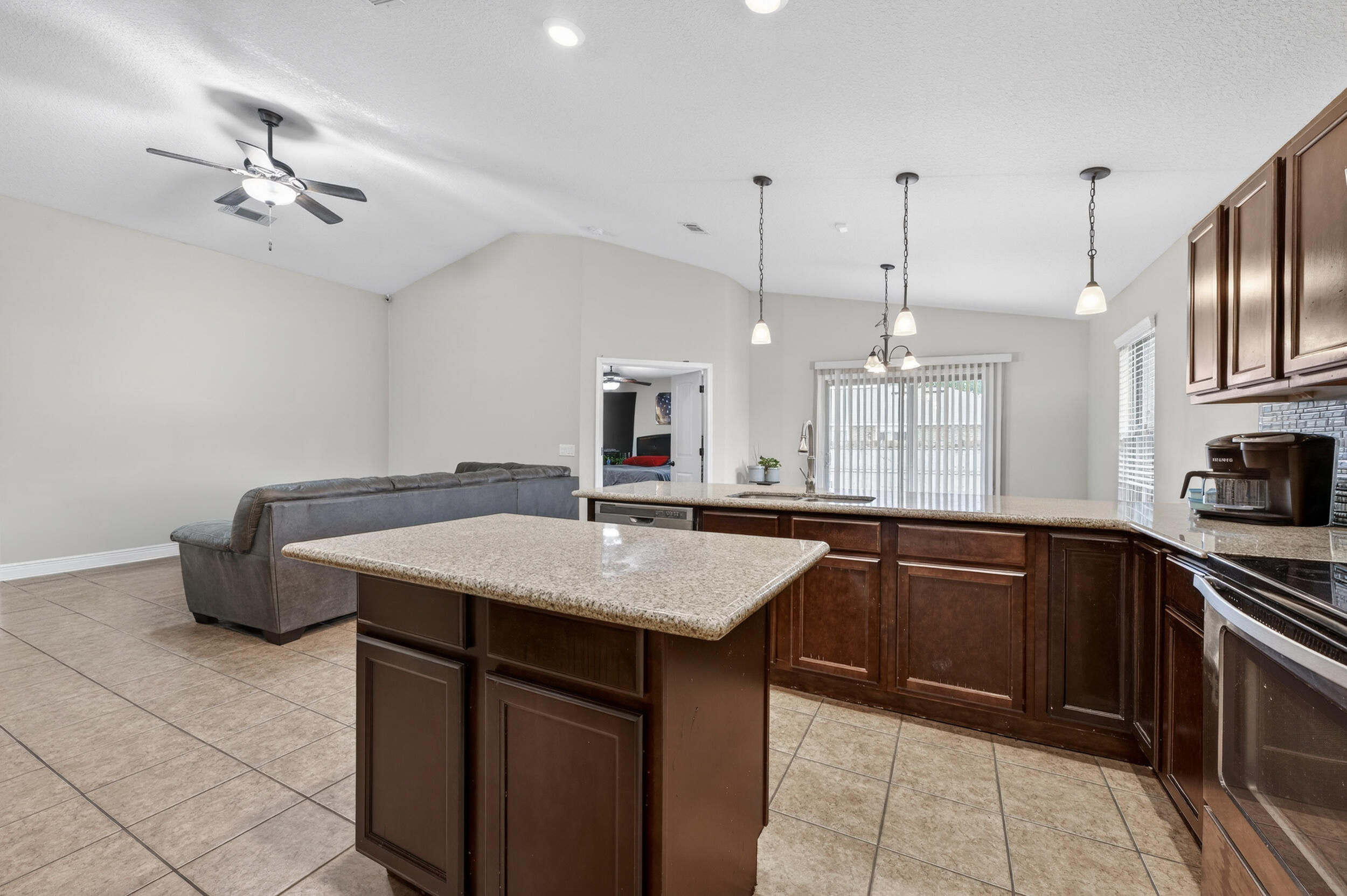 3110 Edelstein Drive Crestview, FL 32539 - Photo 14 of 37 3110 edelstein dr-crestview-15