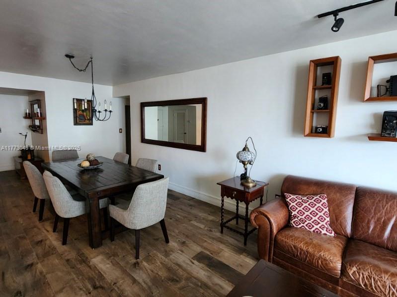 5825 Collins Avenue, Unit 5D Miami Beach, FL 33140 - Photo 3 of 33