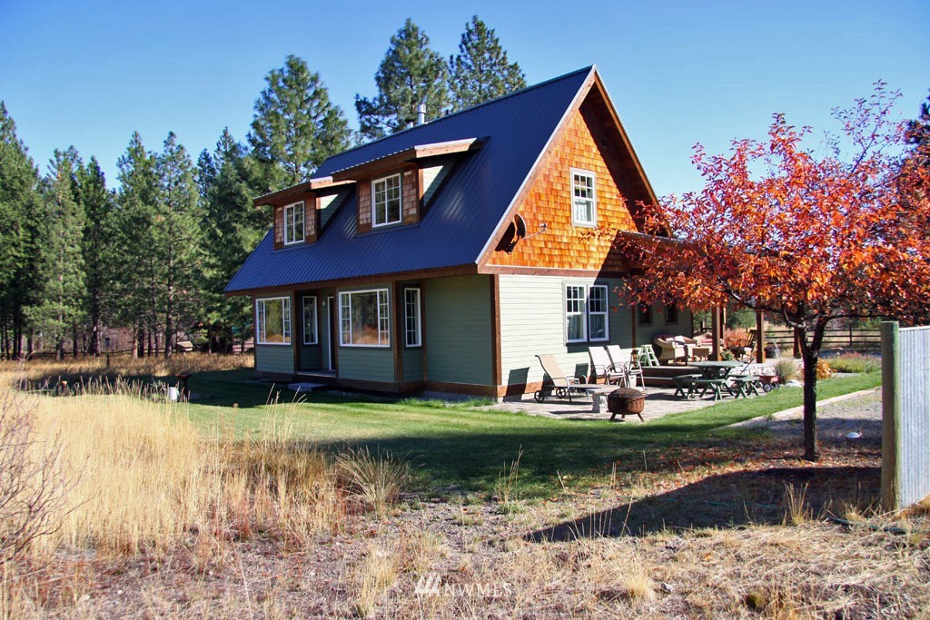 17998 State Rte 20 Winthrop, WA 98862 - Photo 2 of 25 Gallery Image 2