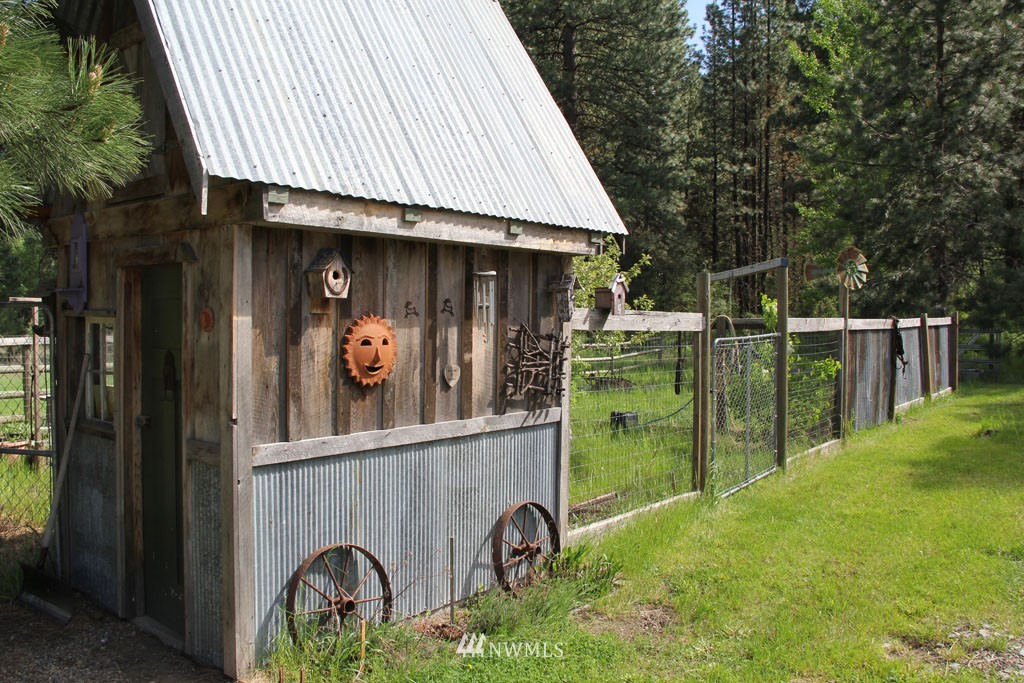17998 State Rte 20 Winthrop, WA 98862 - Photo 8 of 25 Gallery Image 8