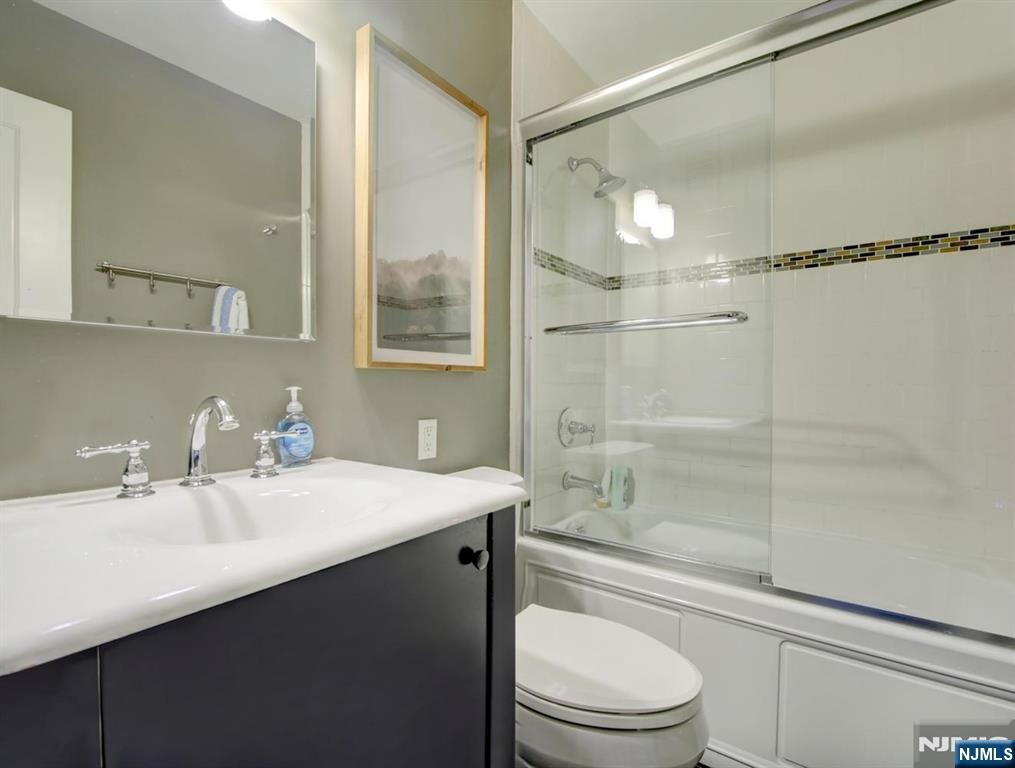 250 Gorge Road, Unit 21B Cliffside Park, NJ 07010 - Photo 18 of 28