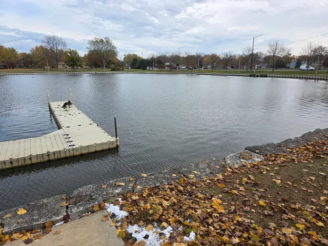 $375,000 | 6 Stone Brg Court, Schaumburg, IL 60193