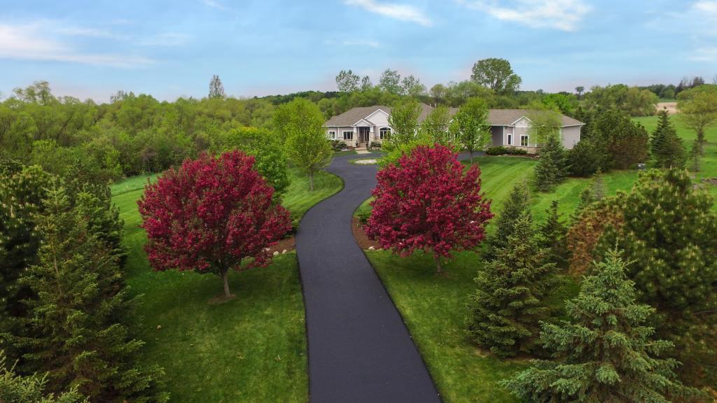 955 Polo Club Road Maple Plain, MN 55359 - Photo 2 of 41
