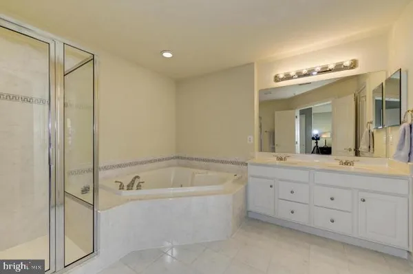 $5,000 | 174 Cameron Station Boulevard, Alexandria, VA 22304