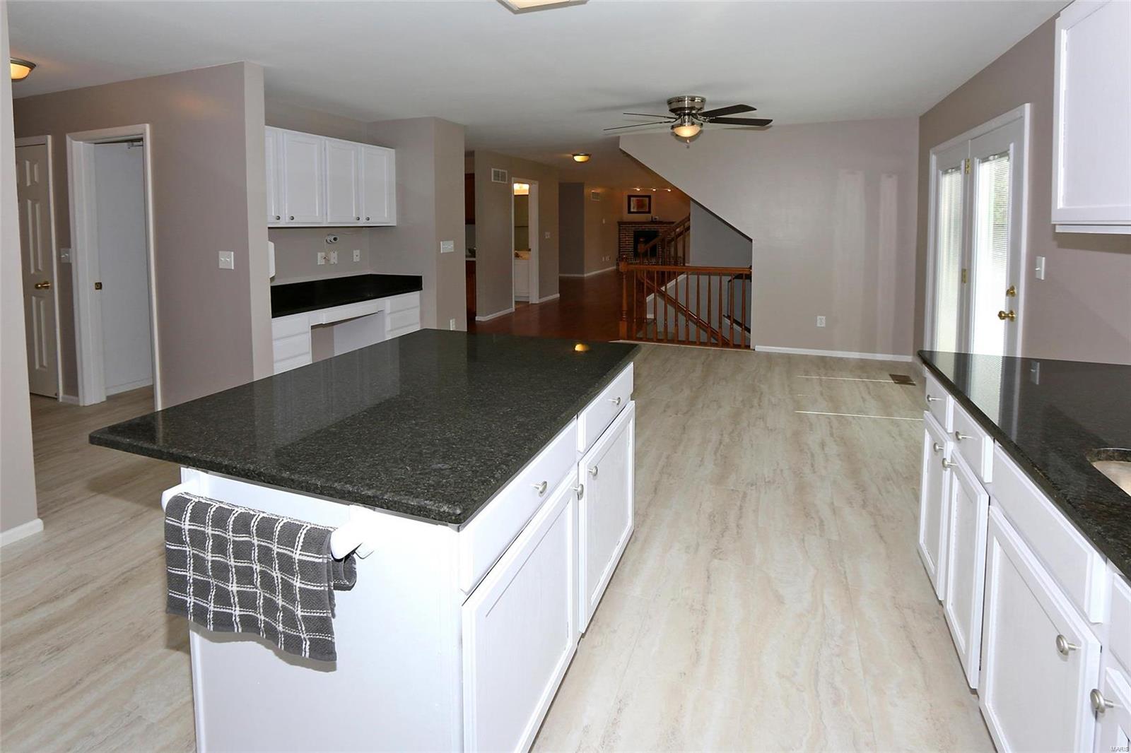 210 Strathmoor Way Dardenne Prairie, MO 63368 - Photo 19 of 48