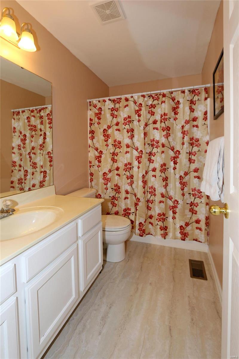 210 Strathmoor Way Dardenne Prairie, MO 63368 - Photo 33 of 48